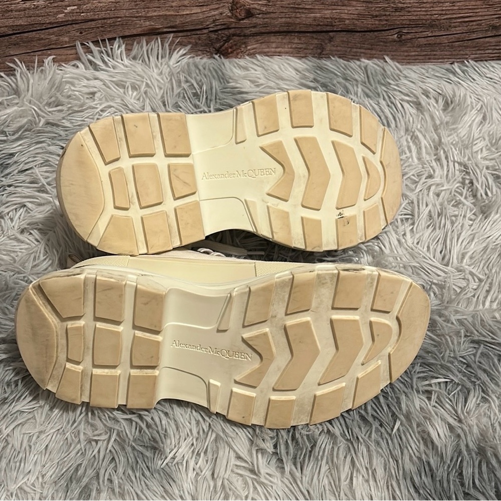 Alexander McQueen Tread Slick Women's Sneakers - Picture 8 of 10